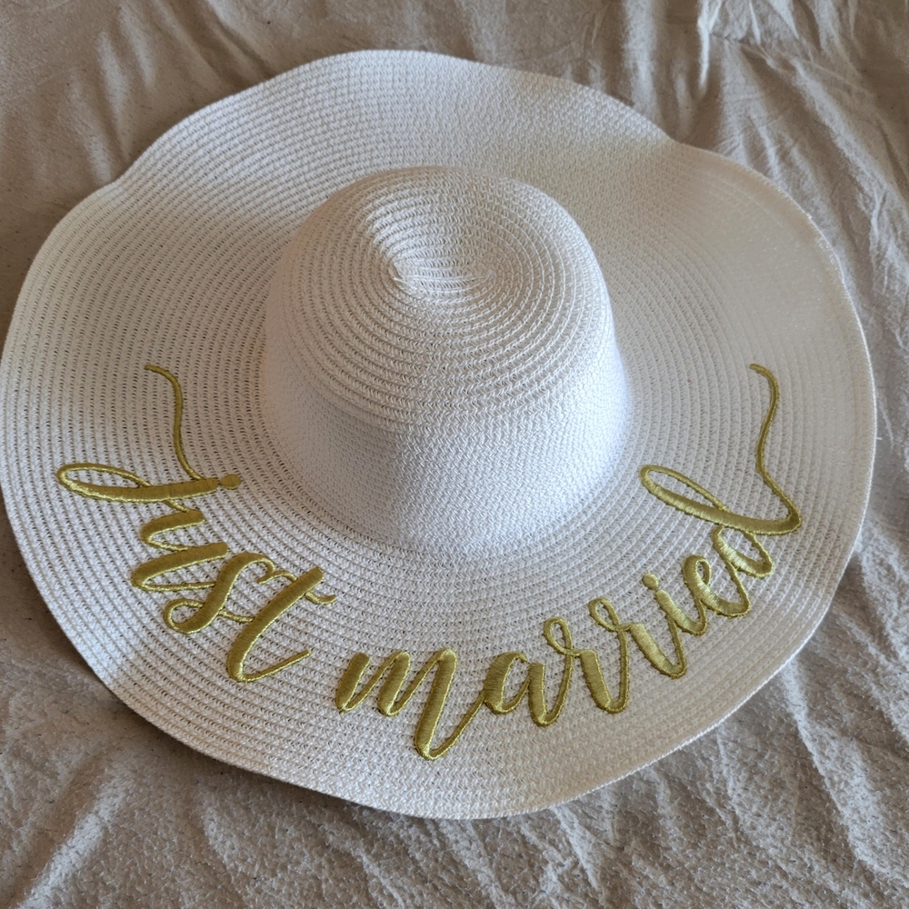 White and Gold Kids Sun Hat